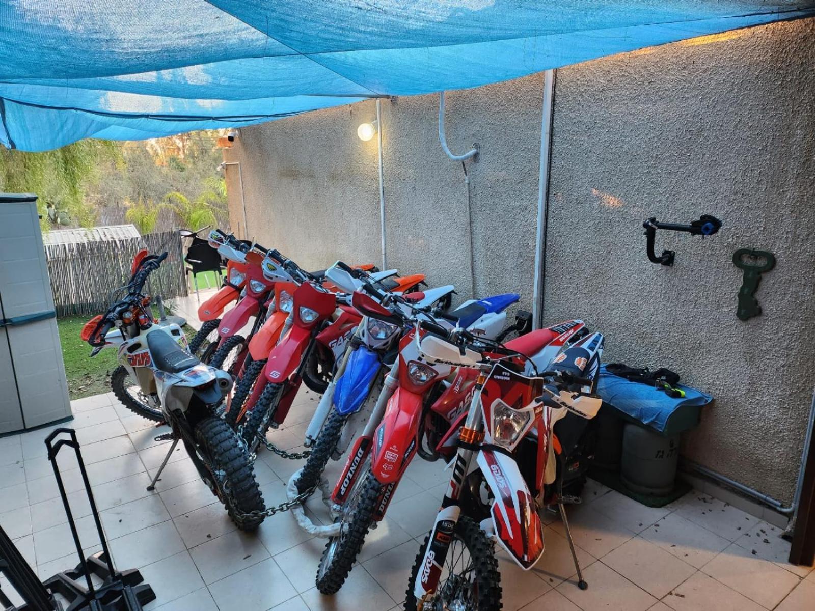 Extreme Sports Arad Hotel Bagian luar foto